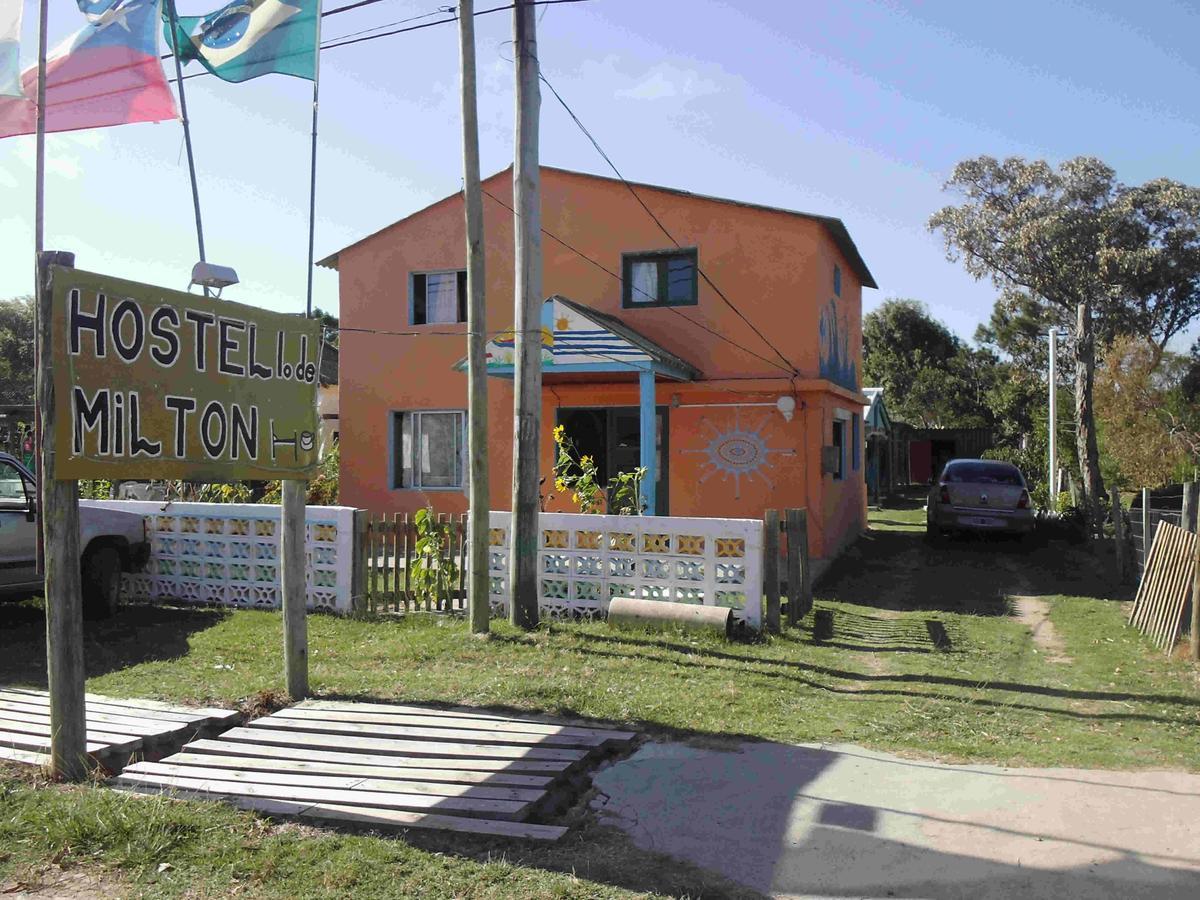 Hostel Lo De Milton Barra de Valizas Eksteriør billede