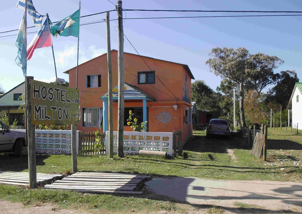Hostel Lo De Milton Barra de Valizas Eksteriør billede